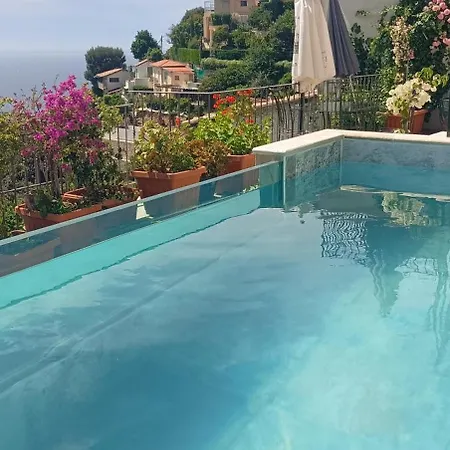 Petit Coin De Paradis A Cote De Monaco