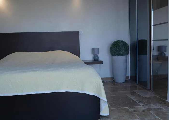 Petit Coin De Paradis A Cote De Monaco روكوبرُن كاب مارتي