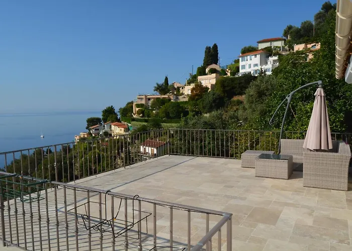 Petit Coin De Paradis A Cote De Monaco