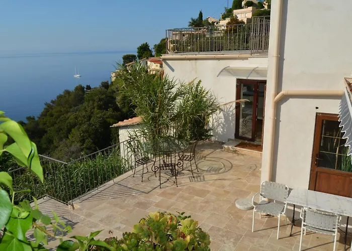 Petit Coin De Paradis A Cote De Monaco * روكوبرُن كاب مارتي
