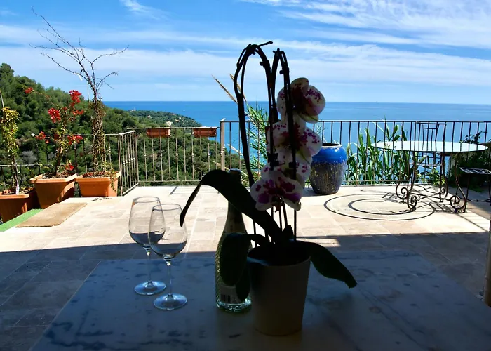 Petit Coin De Paradis A Cote De Monaco *